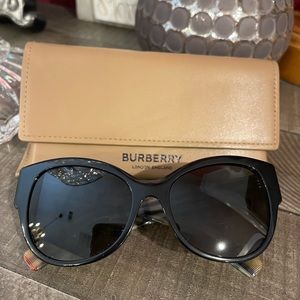 Brand new authentic Burberry designer sunglasses